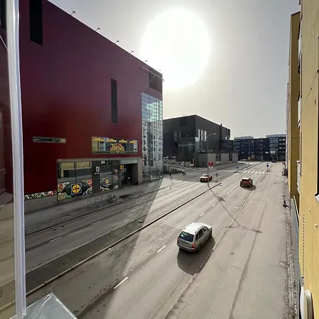 Next To Sello And Leppaevaara Train Station Appartement *