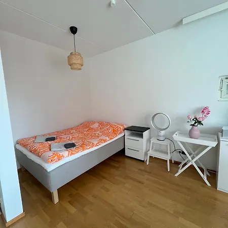 Next To Sello And Leppaevaara Train Station Apartamento *