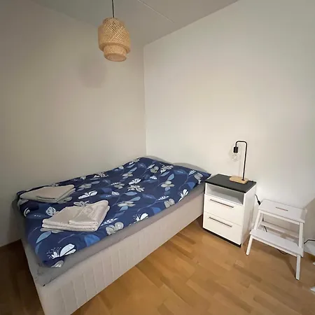 Next To Sello And Leppaevaara Train Station Appartement *