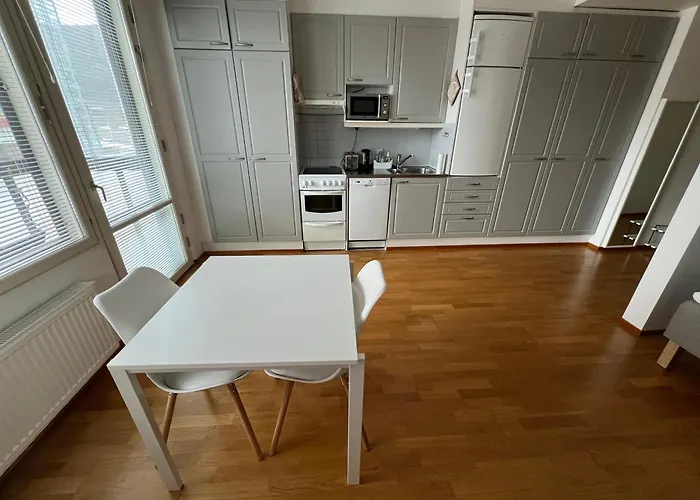 Next To Sello And Leppaevaara Train Station Appartement *